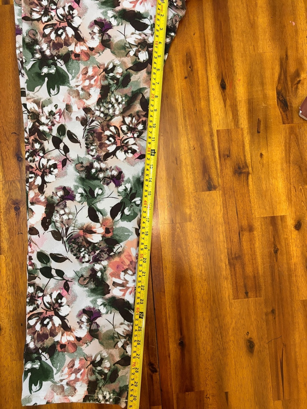 Gloria Vanderbilt Amanda Classic High Rise Tapered Floral Jeans Pants - Picture 6 of 6